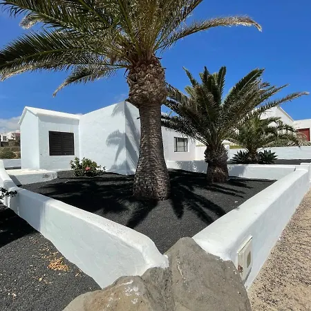 Bungalow Con Bonita Vistas Al Mar, Freewifi, Terraza, Playa Cerca *