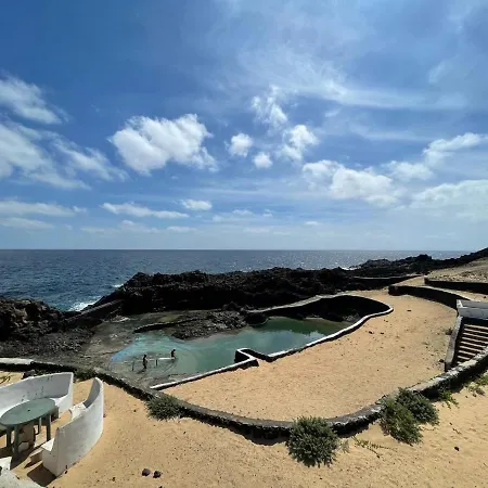 Bungalow Con Bonita Vistas Al Mar, Freewifi, Terraza, Playa Cerca