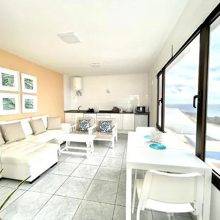 Bungalow Con Bonita Vistas Al Mar, Freewifi, Terraza, Playa Cerca