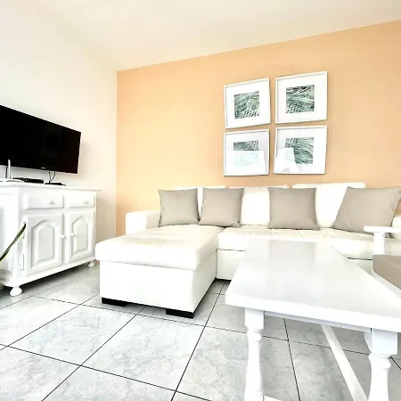 Bungalow Con Bonita Vistas Al Mar, Freewifi, Terraza, Playa Cerca